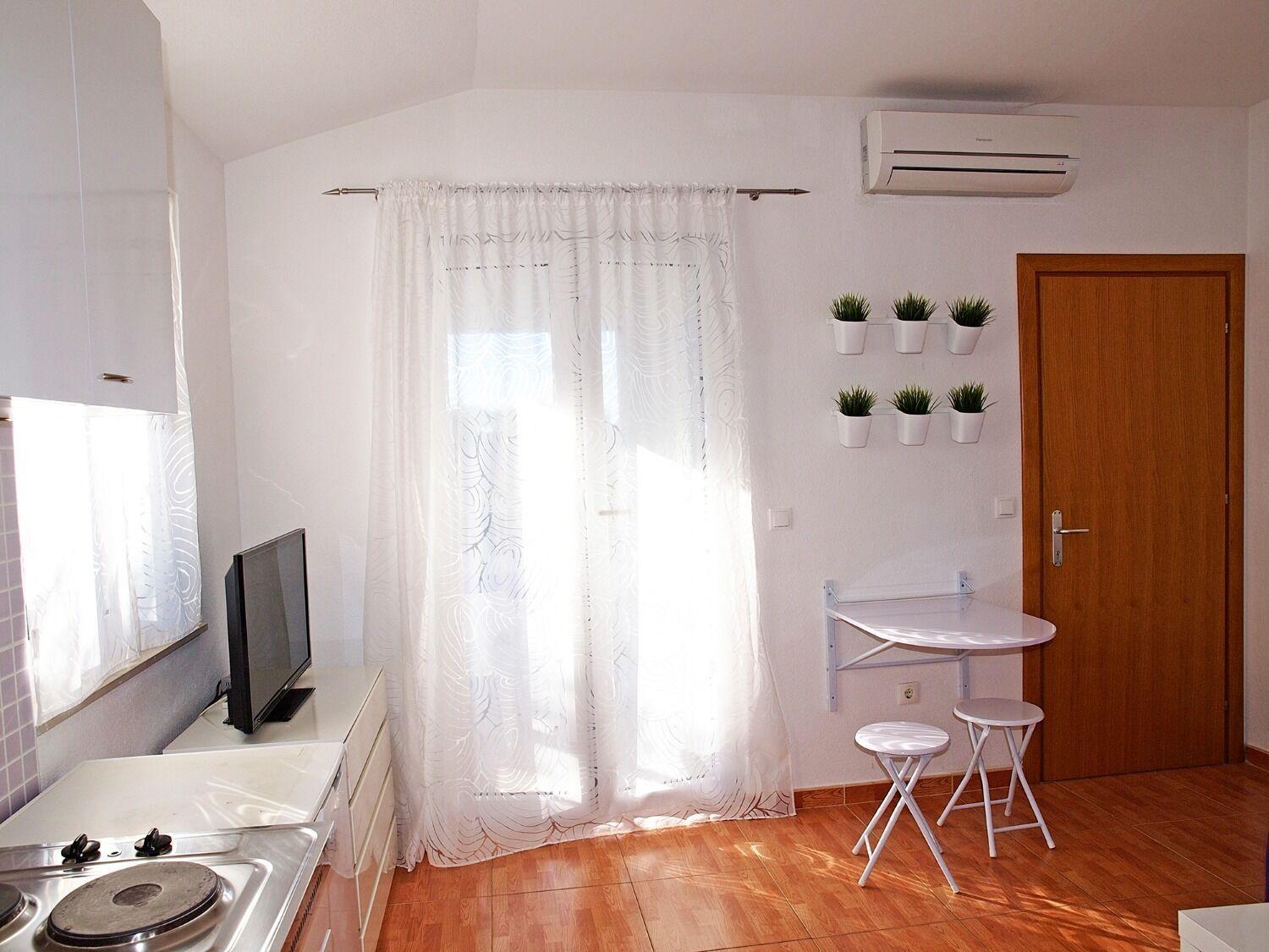 Apartments Ivi - 100 M From Pebble Beach Drašnice Exteriér fotografie
