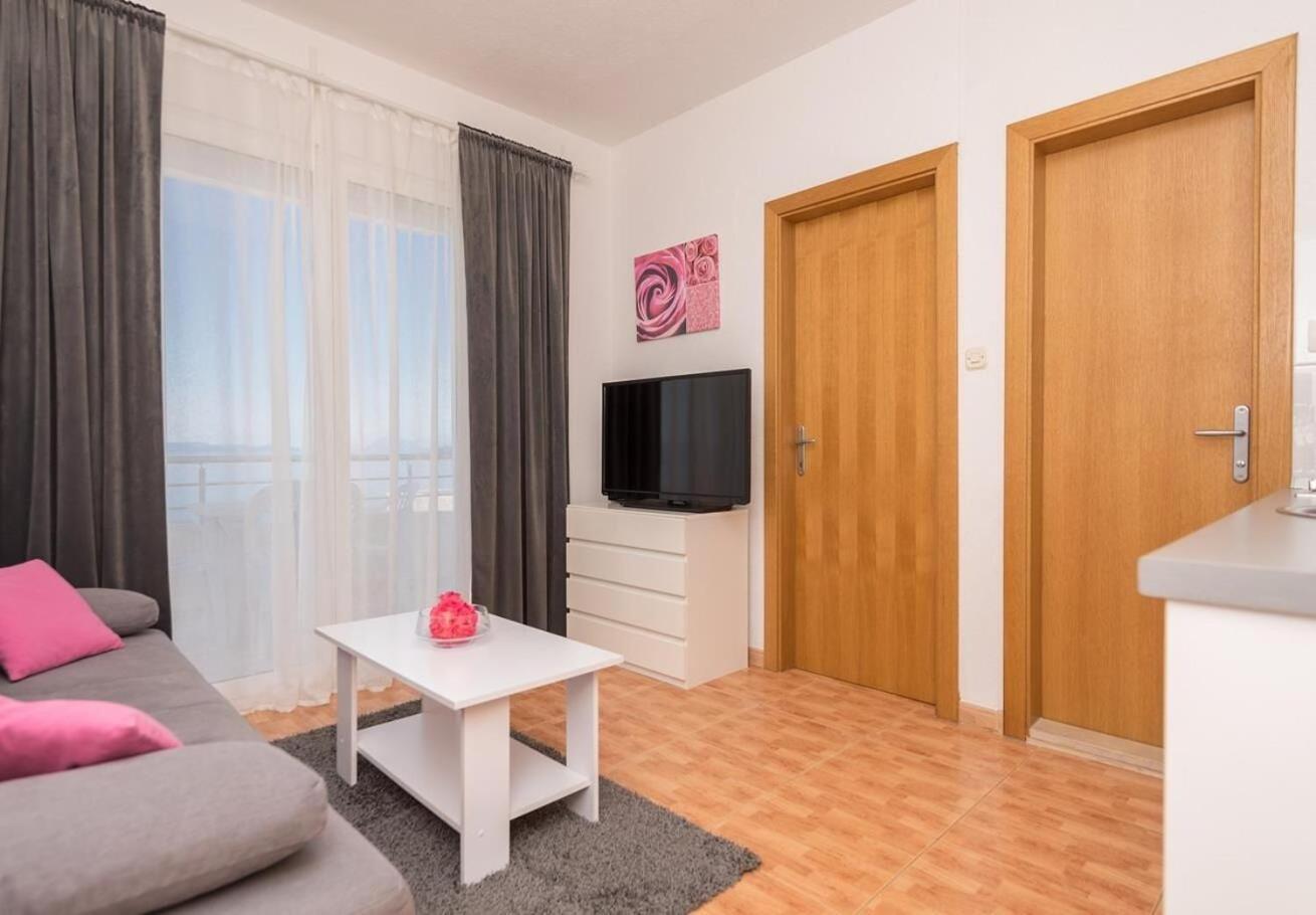 Apartments Ivi - 100 M From Pebble Beach Drašnice Exteriér fotografie